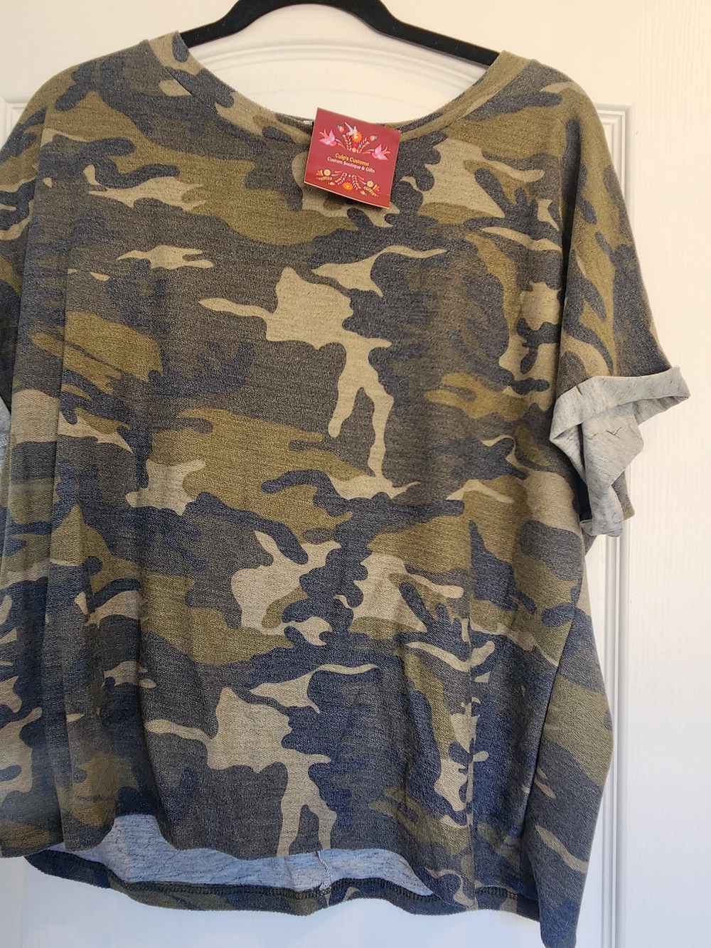 Blakeley Designs Relaxed Camo Short Sleeve Top L/XL BNWT